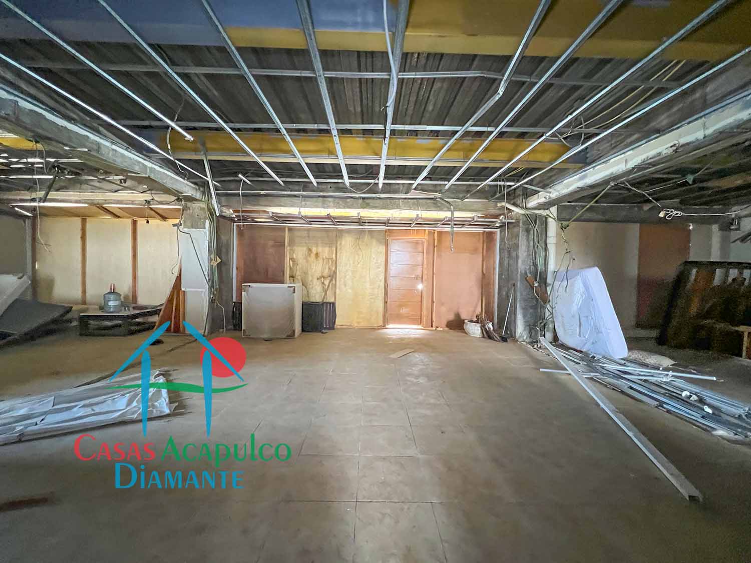 Galápagos 1001 - Estancia después de Otis 2